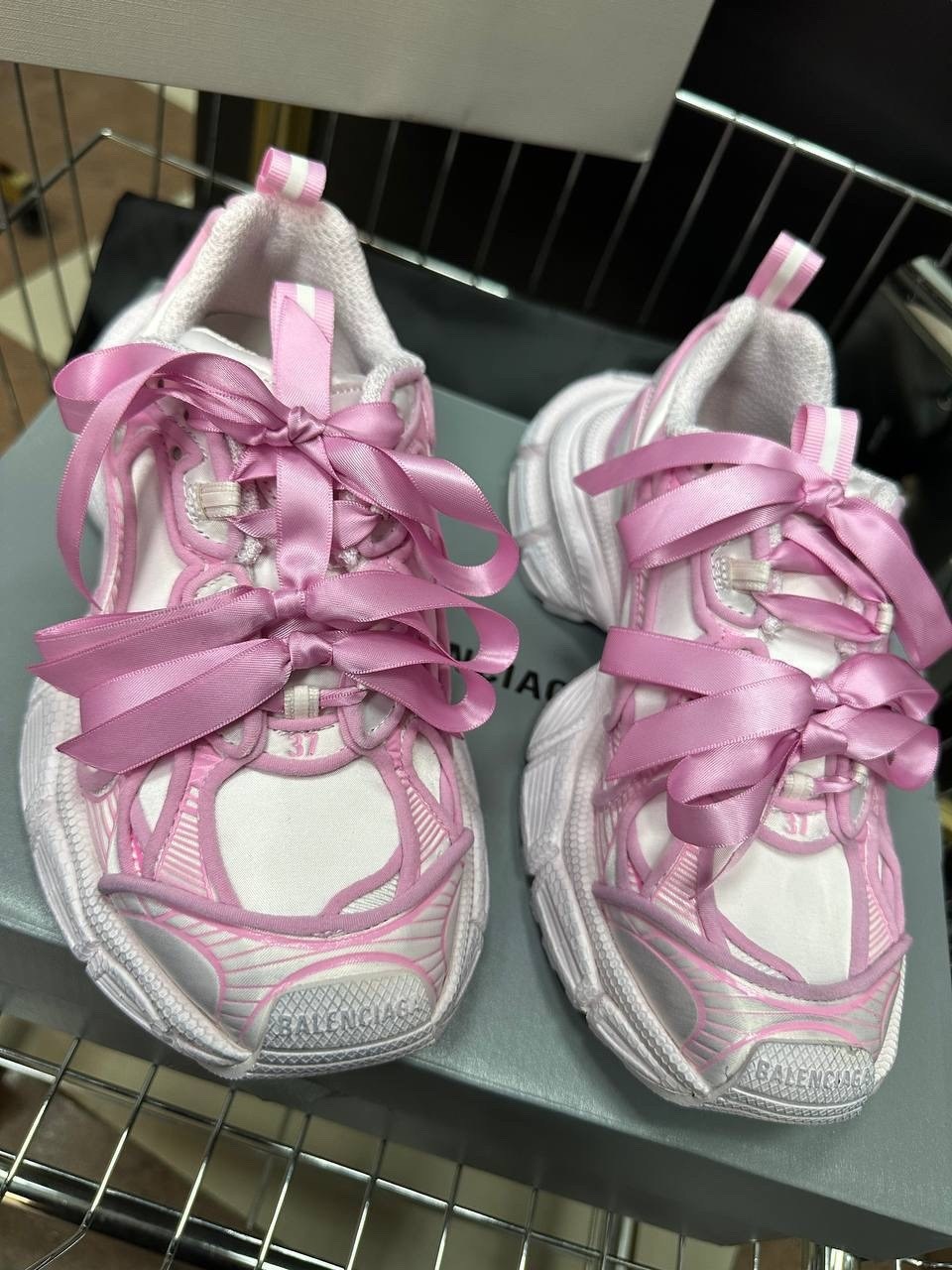 женские кроссовки balenciaga,,розовые кроссовки баленсиага track,розовые кроссовки баленсиага,кроссовки balenciaga