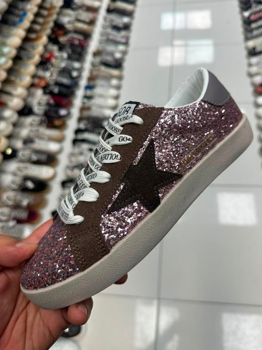 кеды super-star с блестками golden goose черный,женские кеды golden goose,кеды golden goose,голден гус кеды,