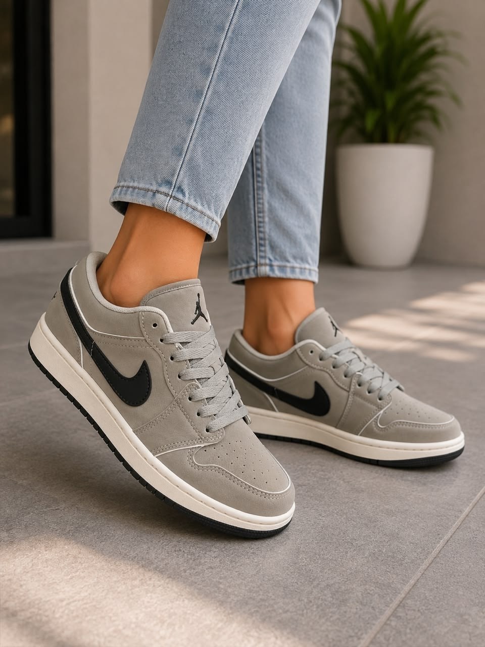,кроссовки эко,кроссовки женскиe,nike air jordan 1 low,черные кроссовки