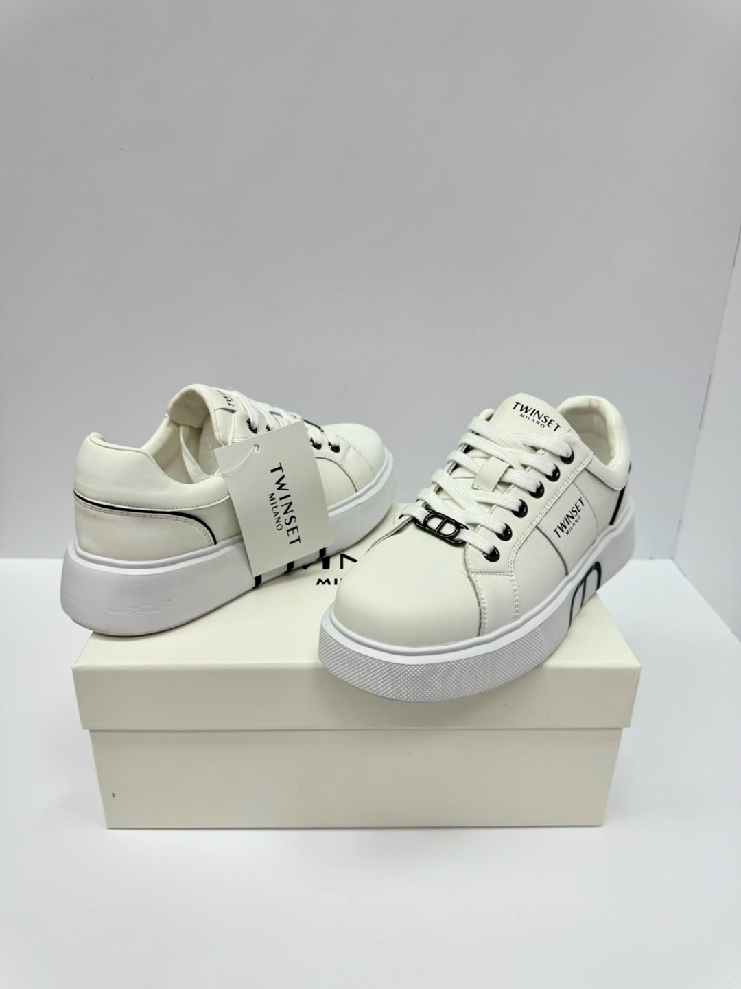 ,кроссовки valentino,кеды dolce&gabbana,кроссовки дольче габбана женские,кроссовки miu miu женские