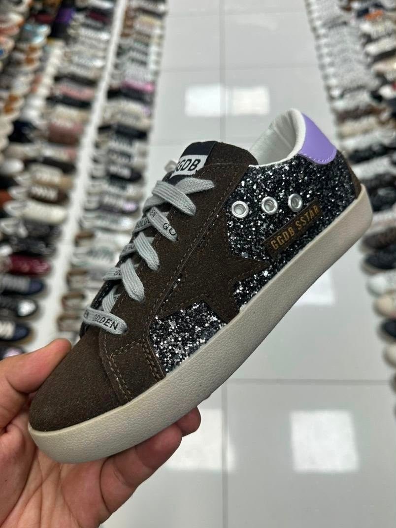 кеды super-star с блестками golden goose черный,женские кеды golden goose,кеды golden goose,голден гус кеды,