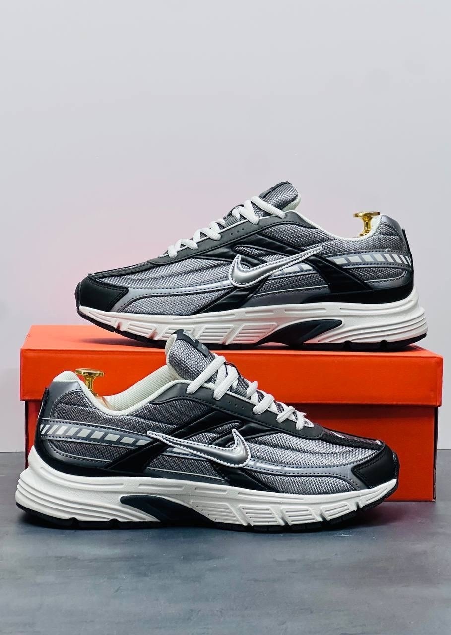 мужские беговые кроссовки initiator от finish line nike мультиколор,мужские беговые кроссовки initiator от finish line nike,кроссовки nike initiator,кроссовки мужские nike initiator графитовые ib3083-