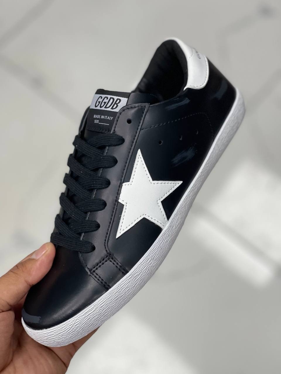 ,кожаные кеды golden goose superstar premium,спортивные туфли golden goose,golden goose кроссовки,кеды golden goose