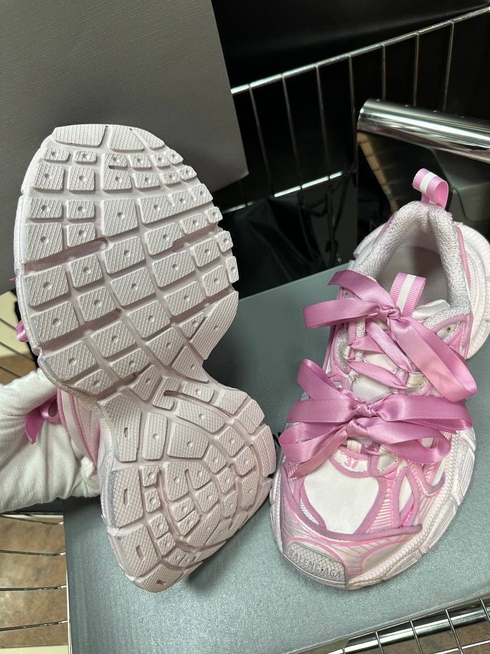 женские кроссовки balenciaga,,розовые кроссовки баленсиага track,розовые кроссовки баленсиага,кроссовки balenciaga