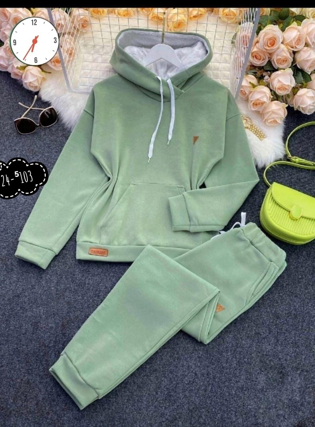 cпортивный костюм женский на флисе,костюм на флисе,спортивные костюмы на флисе,костюм на флисе женский,женский теплый спортивный костюм на флисе
