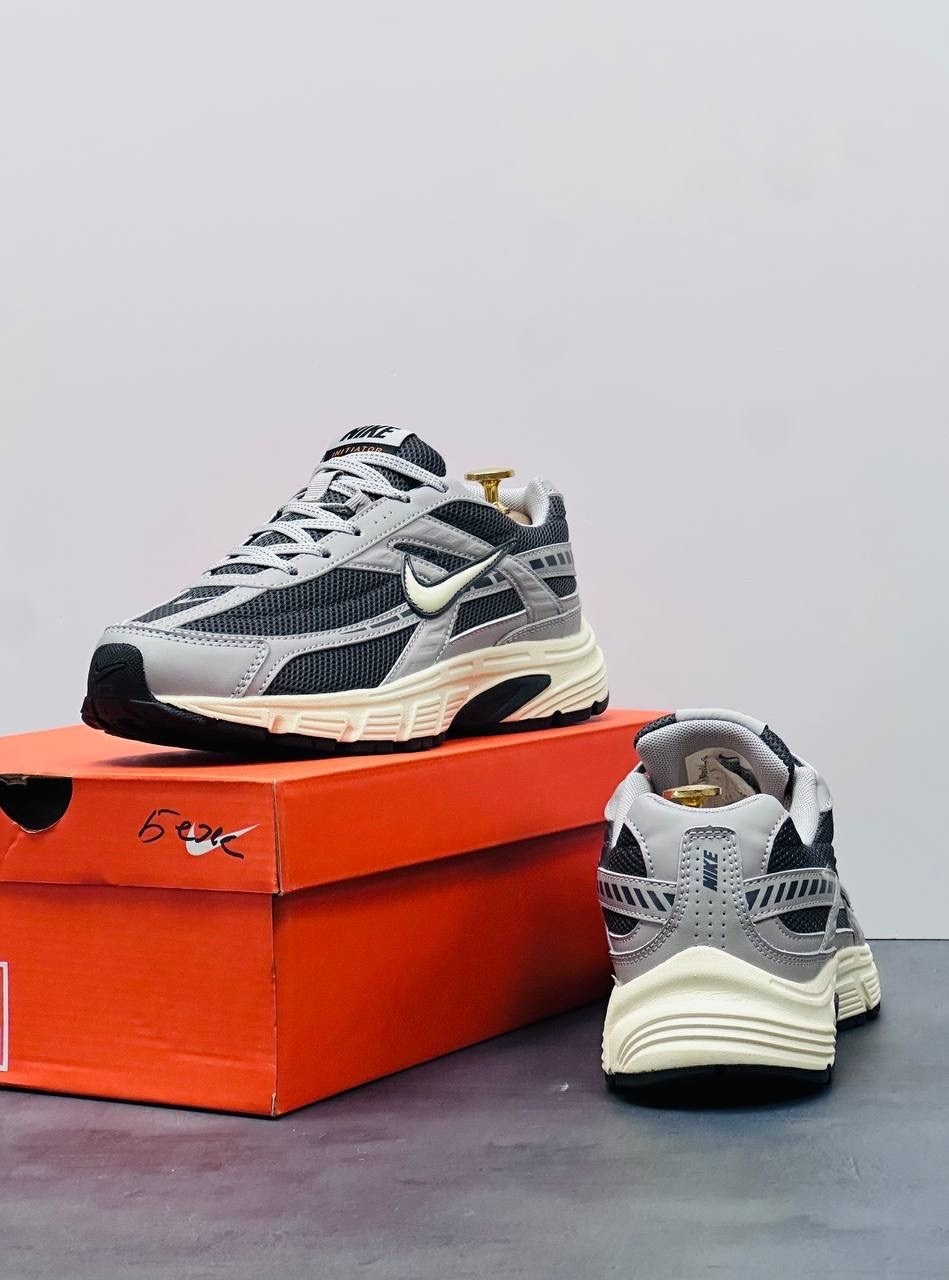 кроссовки nike initiator,мужские беговые кроссовки nike initiator с амортизирующей подошвой и дышащим верхом,мужские кроссовки nike,кроссовки для бега nike initiator,мужские беговые кроссовки initiato
