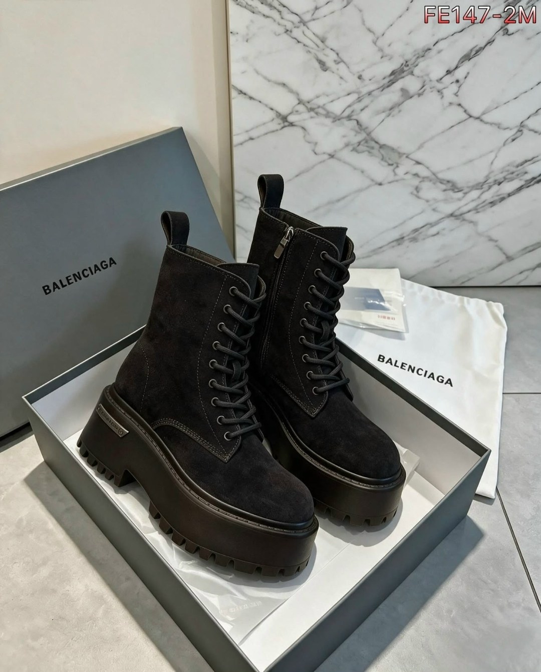 balenciaga женские кожаные ботинки balenciaga чёрного цвета,ботинки balenciaga,balenciaga женские кожаные ботинки чёрного цвета,ботинки balenciaga на шнуровке черные,ботинки balenciaga женские