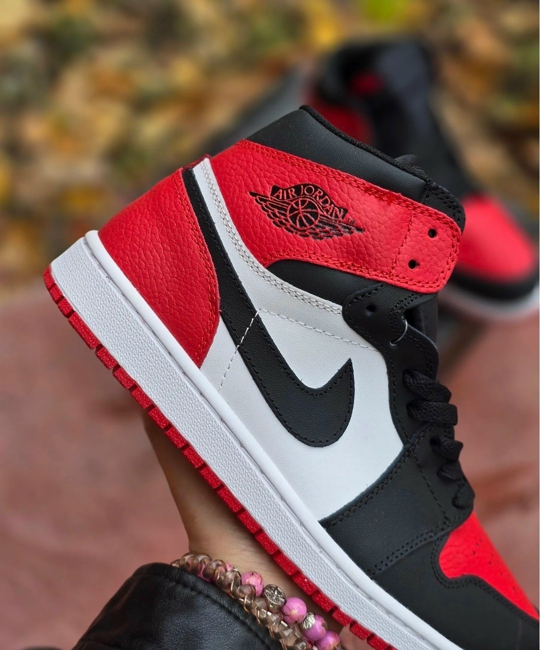 nike air jordan 1 mid,кроссовки мужские nike air jordan 1 retro high,nike air jordan 1,nike air jordan 1 retro,air jordan 1 mid