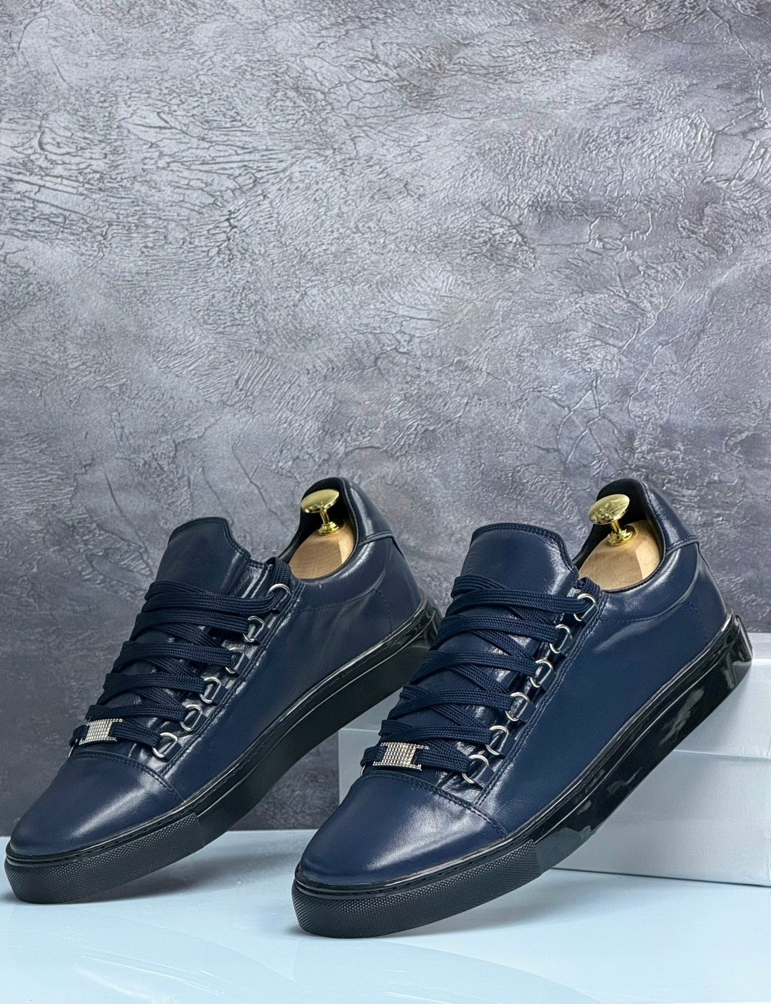 ,кеды баленсиага мужские,мужские кожаные кроссовки balmain b-court,кроссовки balmain,мужской кроссовки