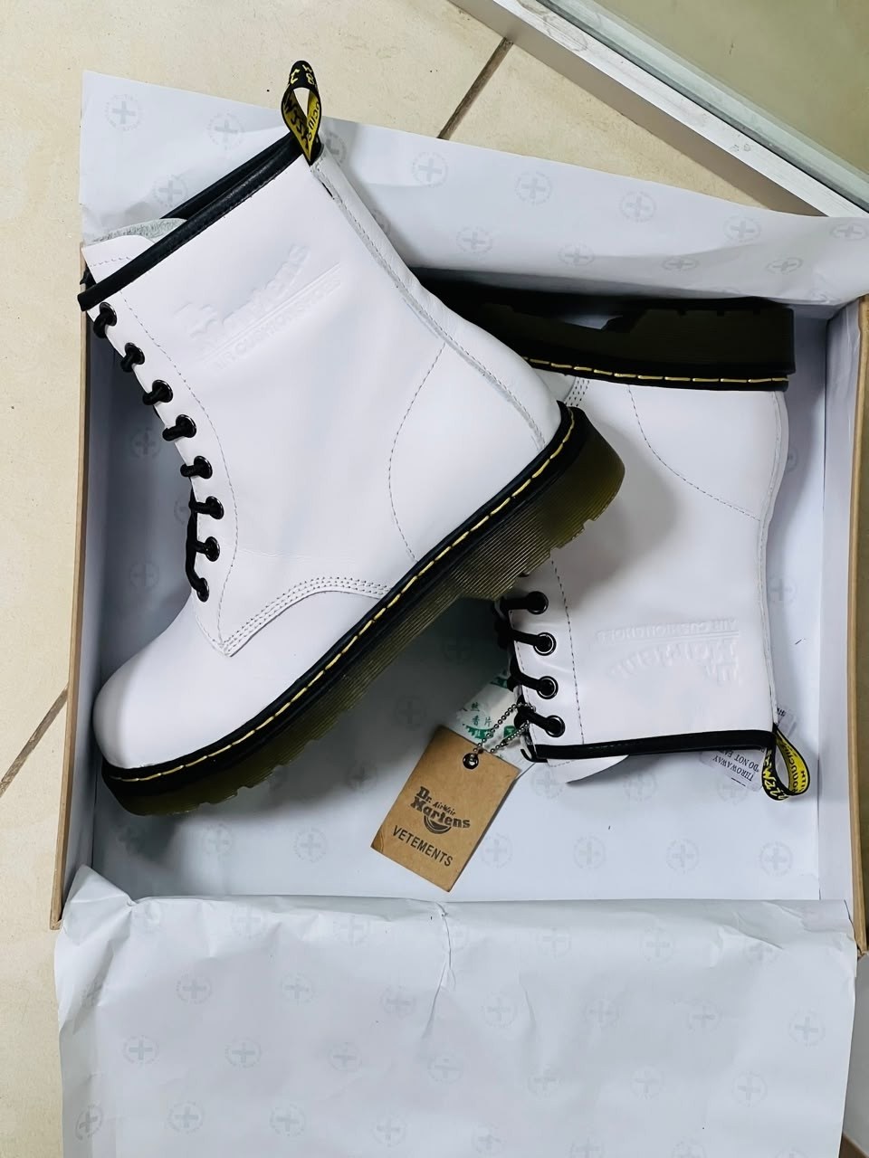 ,dr martens ботинки,белые ботинки,ботинки dr martens 1460,dr martens 1460 white