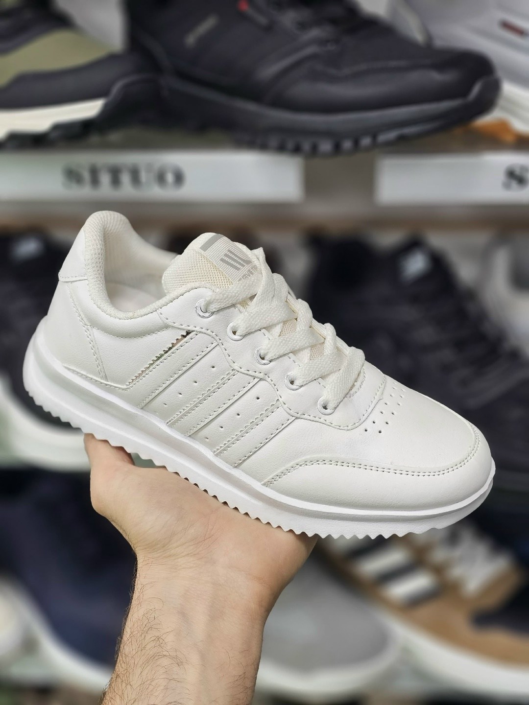 ,мужской кроссовки,кроссовки adidas,спортивная ,кроссовки адидас