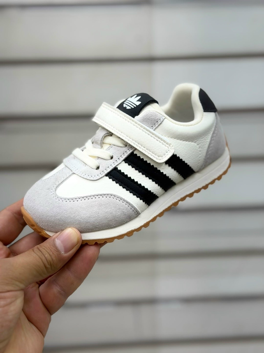 кроссовки адидас детские 21 размер черные,кроссовки детские adidas,,детские кроссовки адидас для мальчиков,кроссовки детская