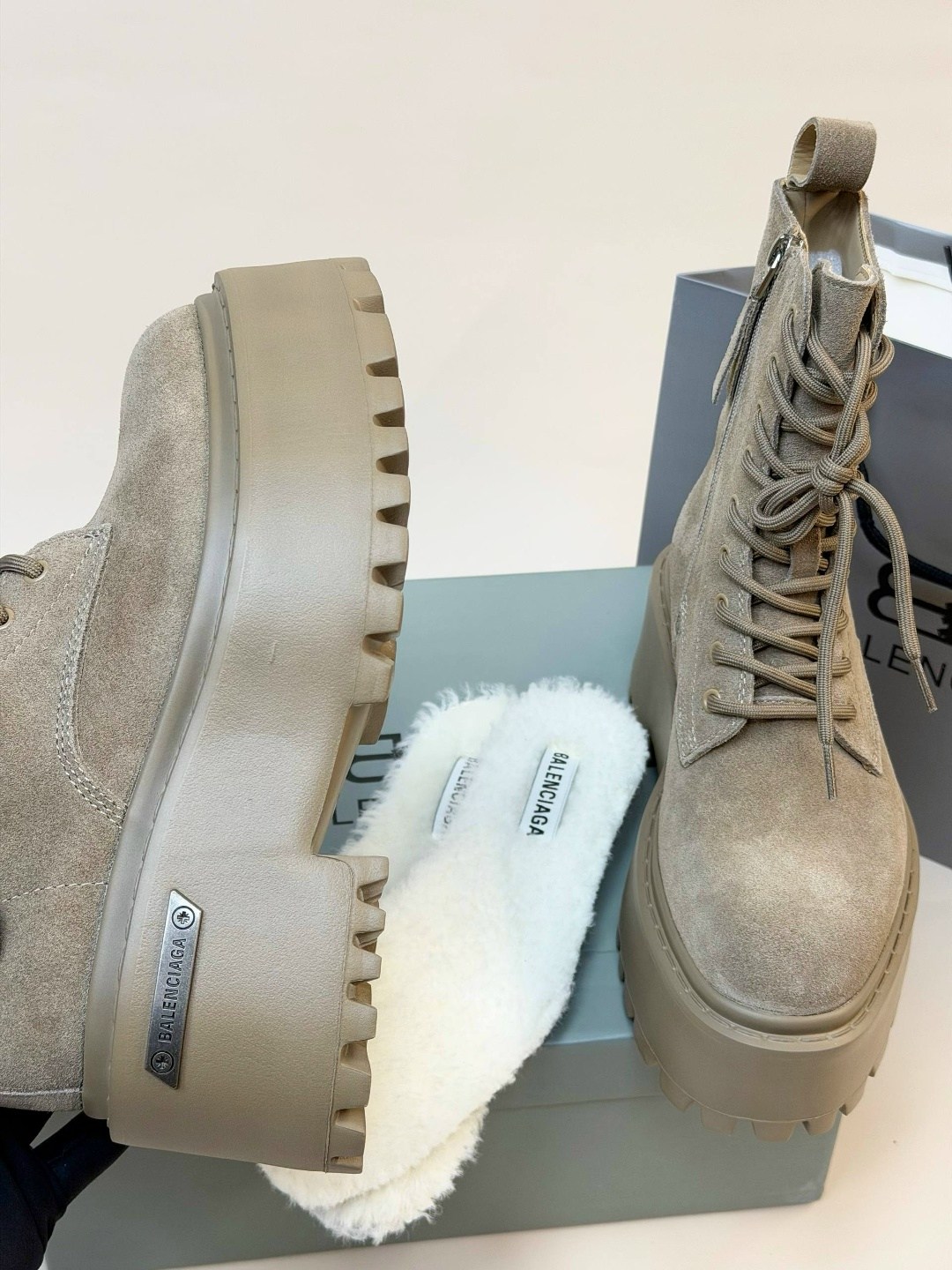 celine ботинки,ботинки celine женские,,ботинки balenciaga,женские ботинки