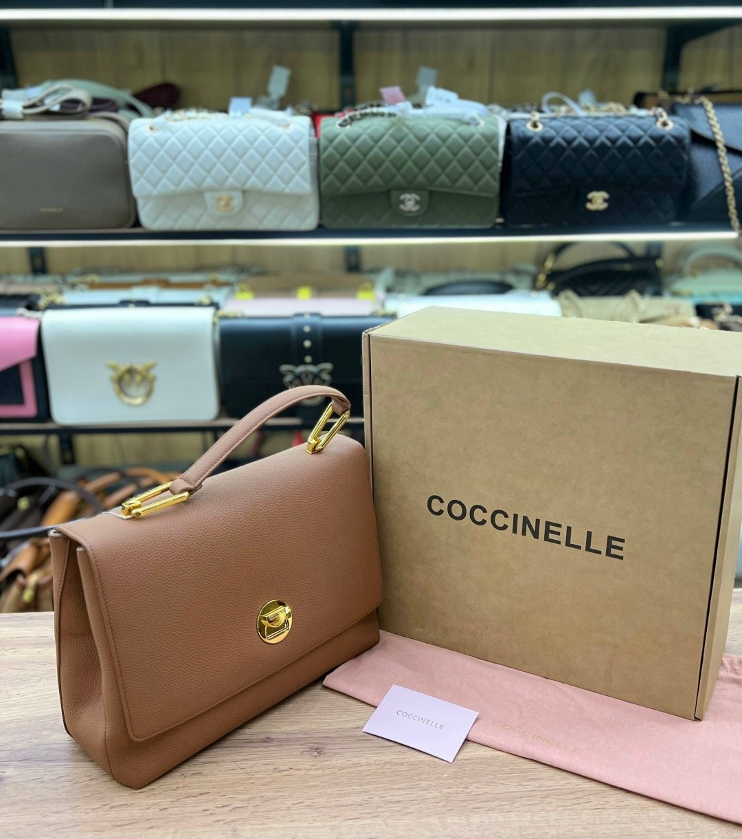 сумка coccinelle,женская сумка,сумка,coccinelle сумка на плечо liya,женская сумочка