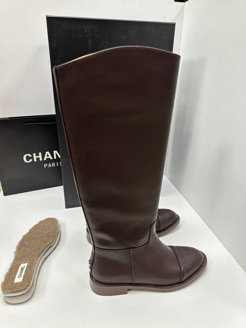 сапоги chanel,сапоги шанель,сапоги шанель цум,сапоги шанель черные,
