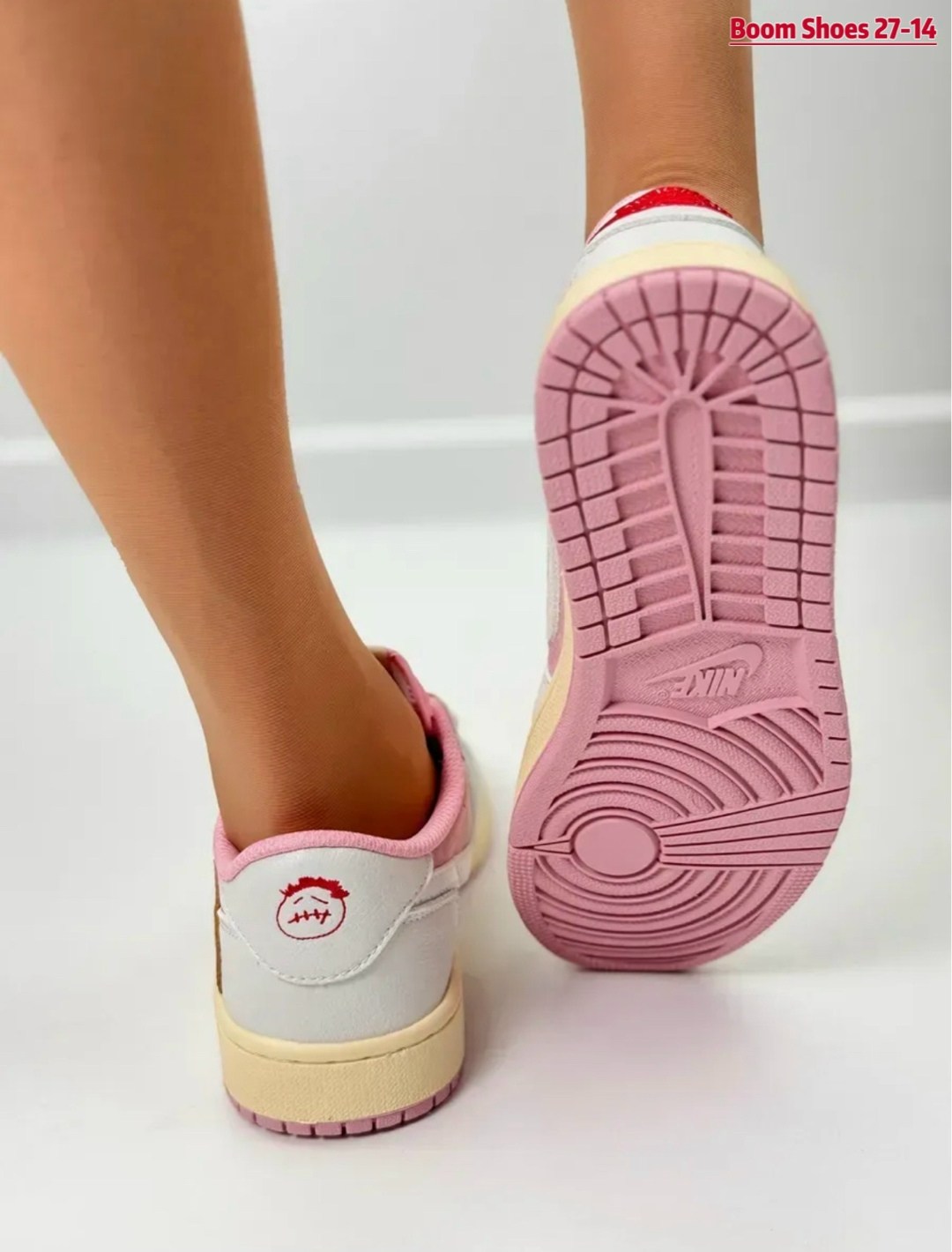 кроссовки розовые найк,кроссовки розовые,travis scott x air jordan 1 low sail shy pink,кроссовки nike air jordan 1 low travis scott pink,кроссовки женские nike