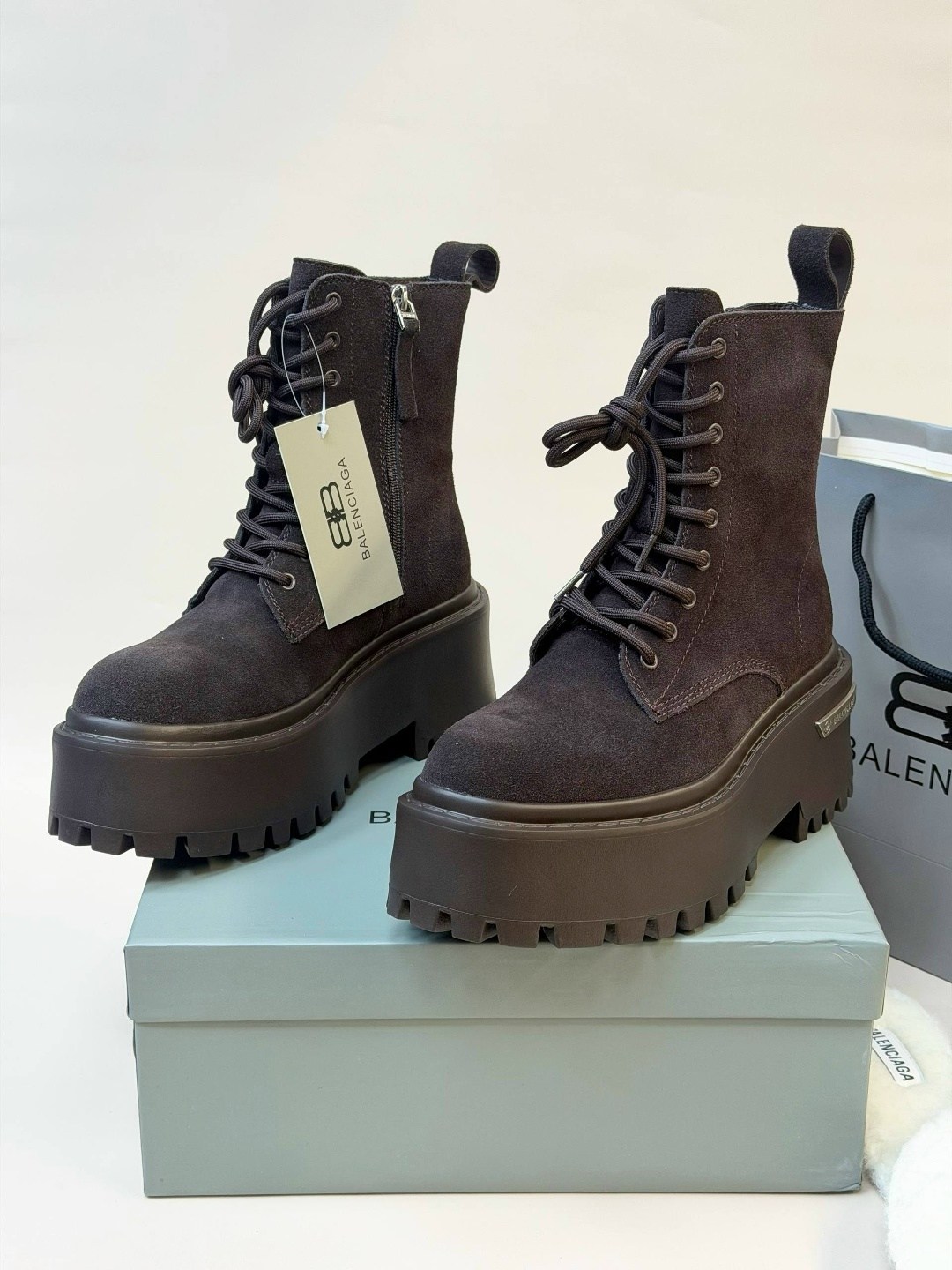 celine ботинки,ботинки celine женские,,ботинки balenciaga,женские ботинки