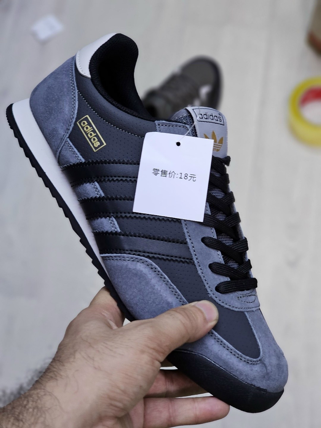 женские кроссовки adidas gazelle,кроссовки адидас spezial серые,gazelle adidas,кроссовки adidas,кроссовки мужские adidas gazelle