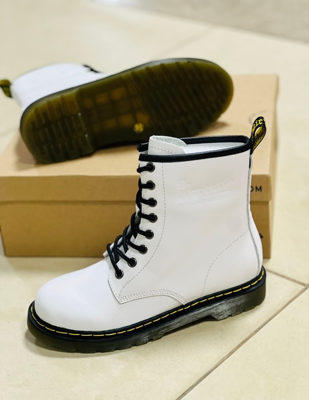,dr martens ботинки,белые ботинки,ботинки dr martens 1460,dr martens 1460 white