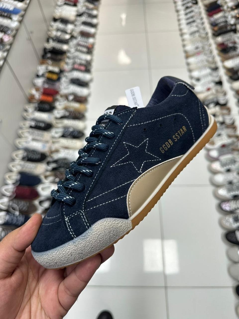 ,кеды голден гус красные,кроссовки golden goose,кроссовки со звездами,повседневные кеды