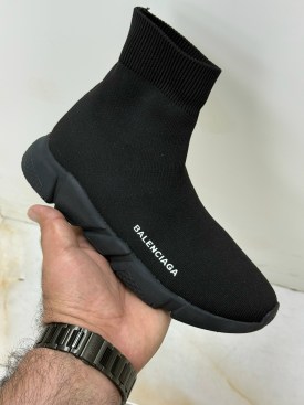 Кроссовки