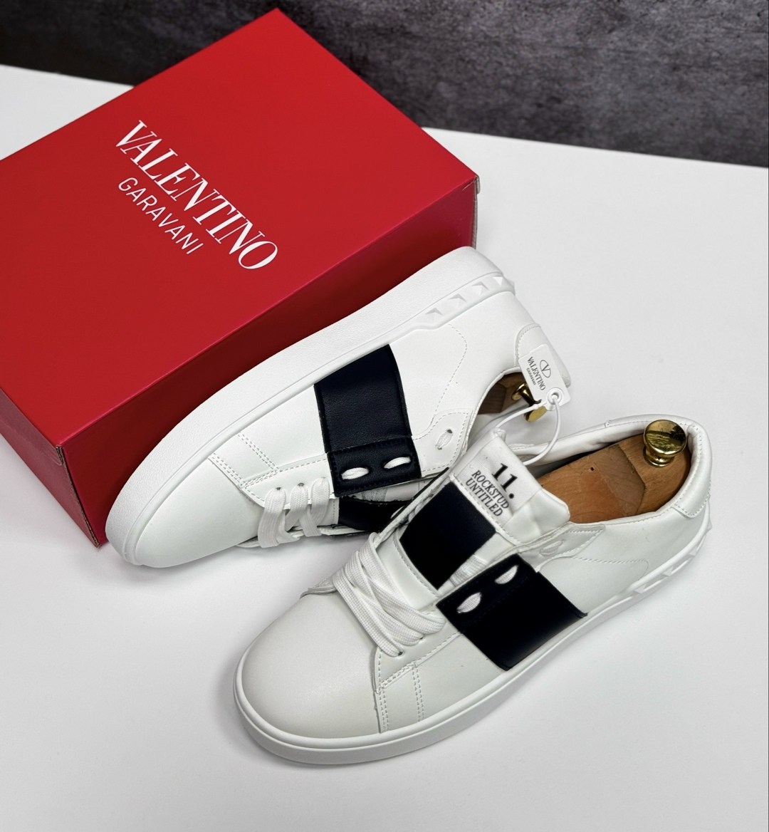 ,кроссовки valentino, спортивная,кроссовки valentino wmns rockstud white black, пара