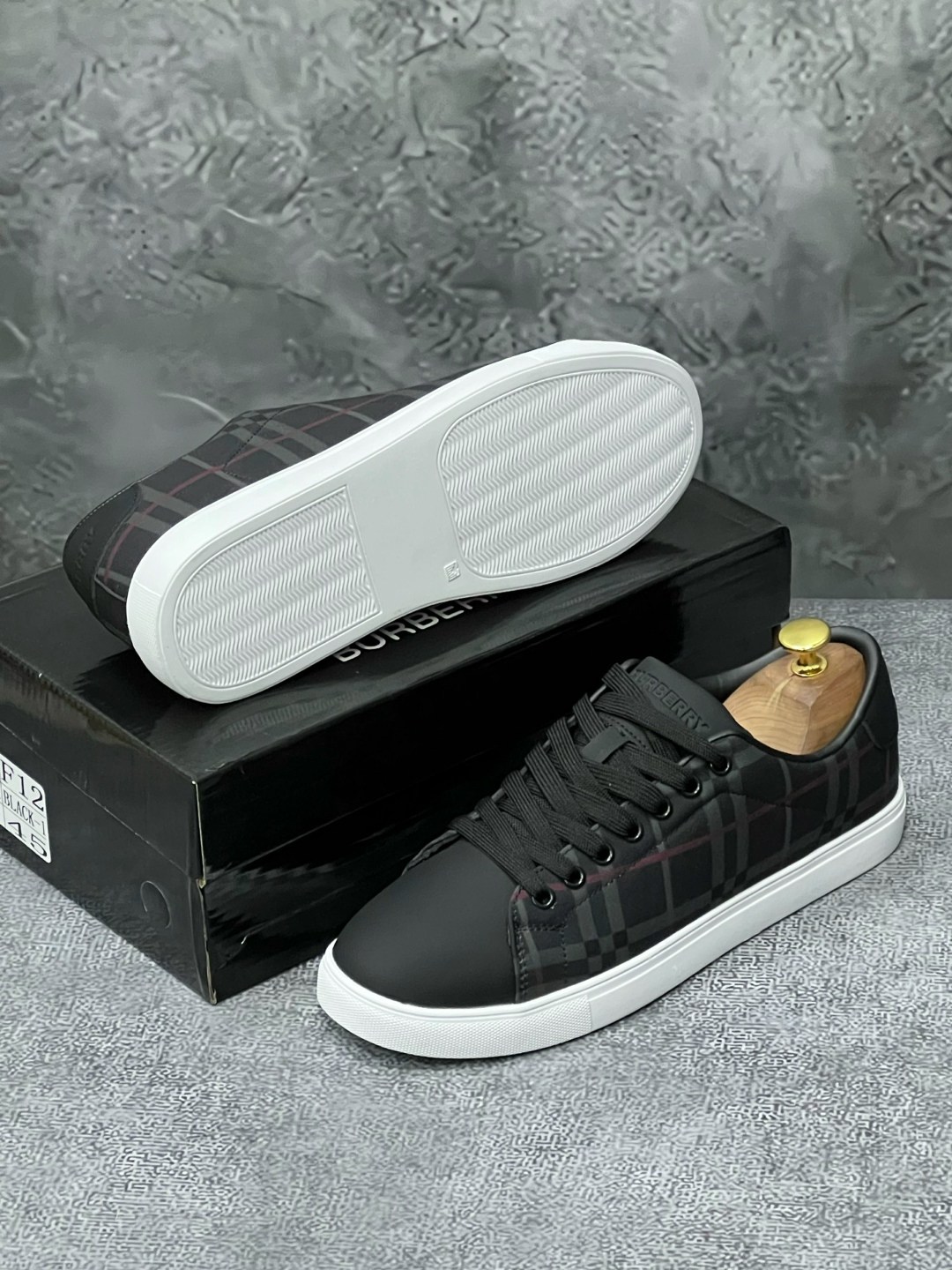 кроссовки burberry,burberry кеды,,мужские кеды,мужская