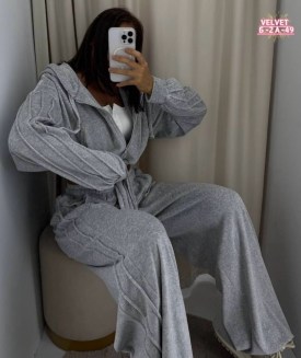 Костюм