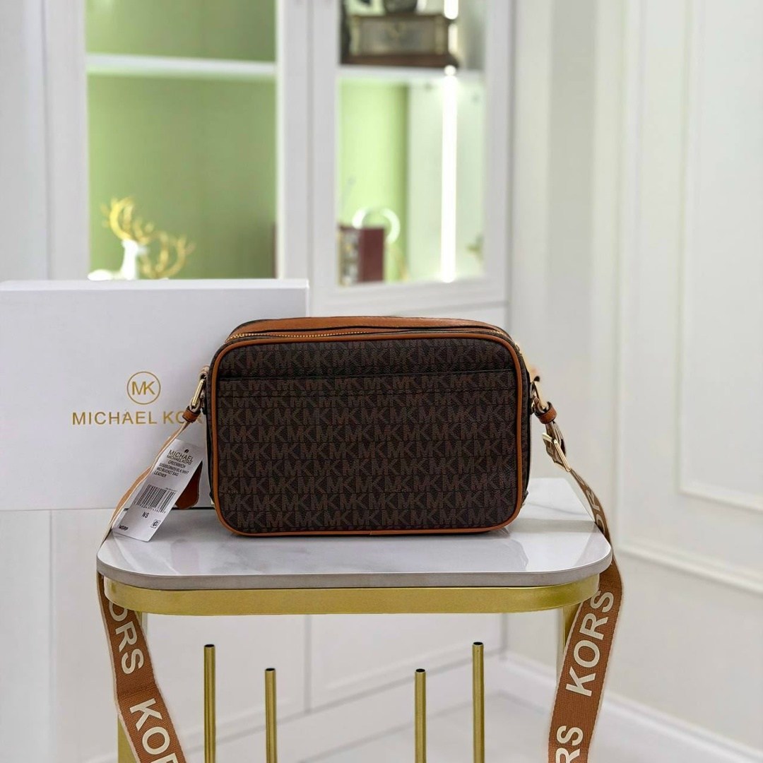 michael kors сумка,сумки через плечо michael kors,женская cумка michael kors,женская сумка на плечо michael kors,сумка michael kors кросс боди