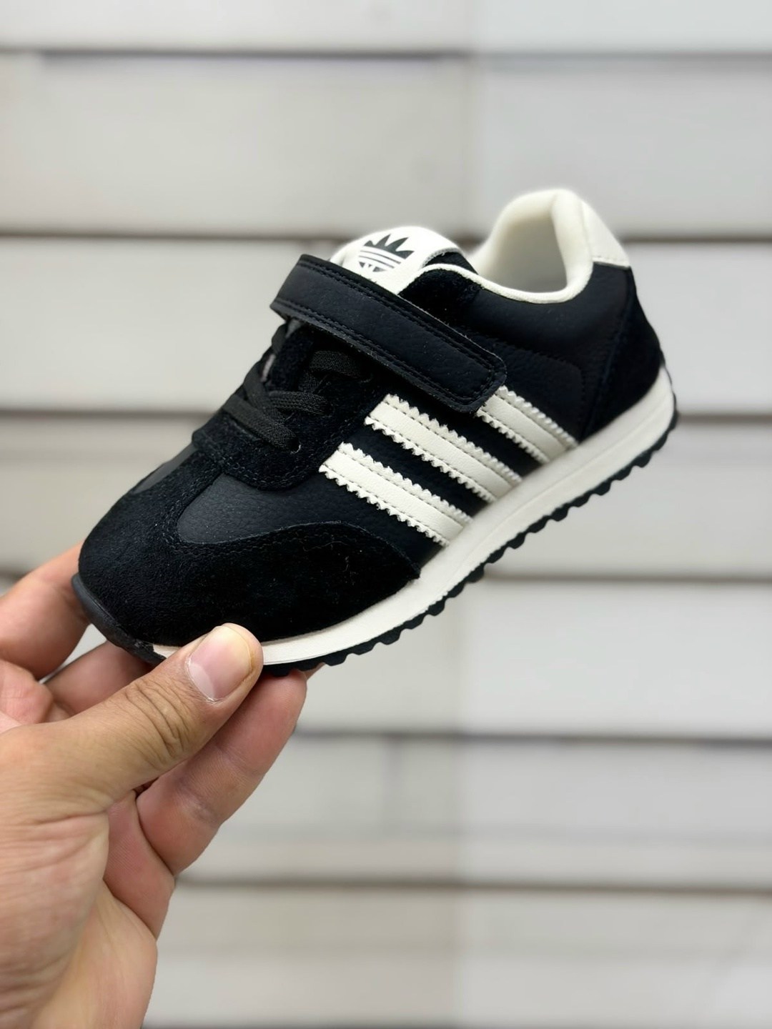 кроссовки адидас детские 21 размер черные,кроссовки детские adidas,,детские кроссовки адидас для мальчиков,кроссовки детская