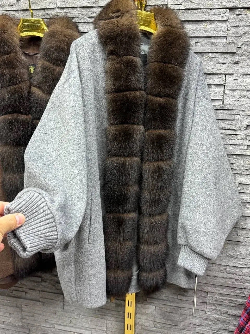 пальто с мехом,меховое пальто,женские пальто,мех песец,мир пальто