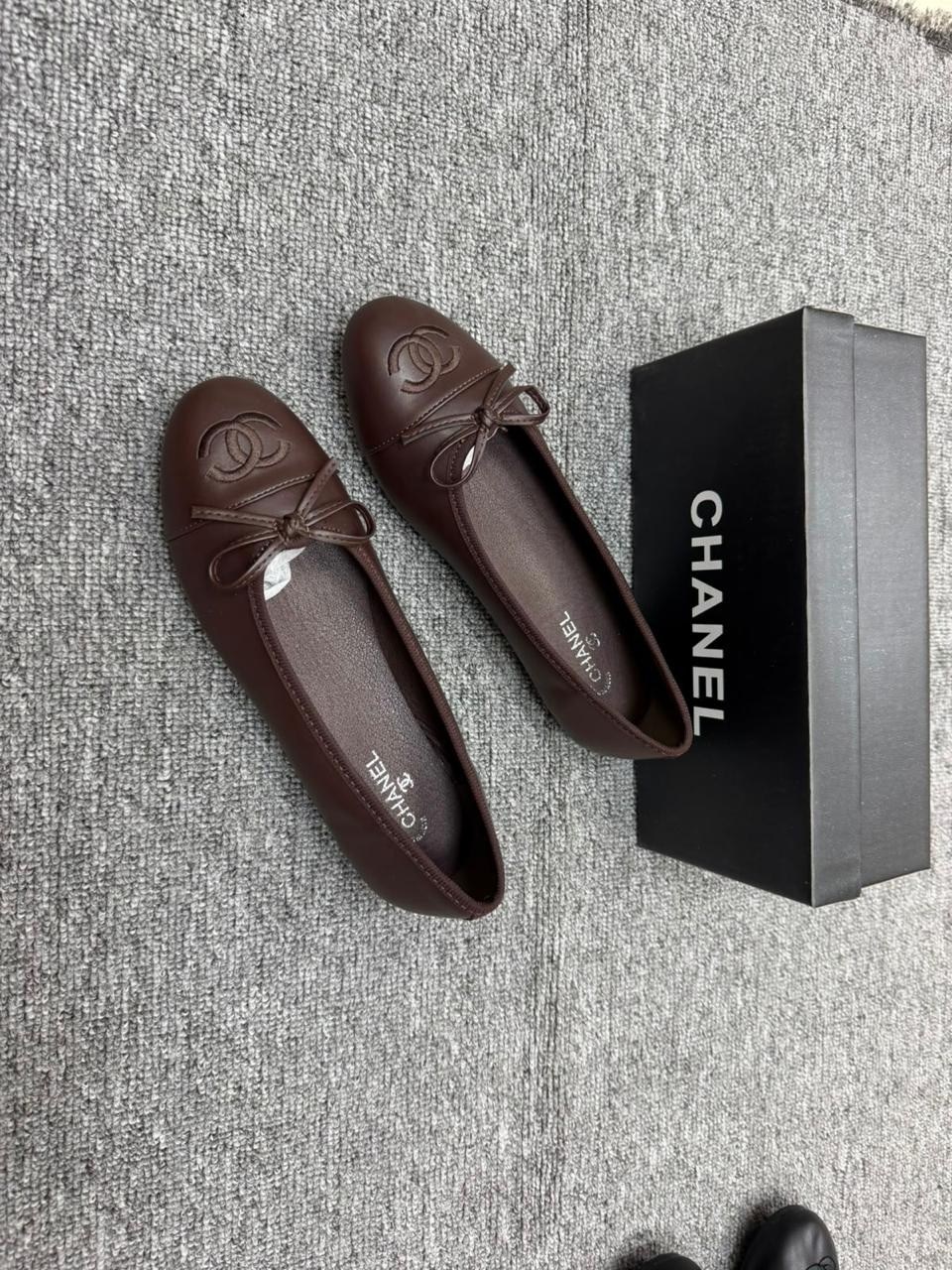 лоферы chanel,лоферы замшевые,,лоферы женские на меху chanel,женские замшевые лоферы chanel коричневые с мехом