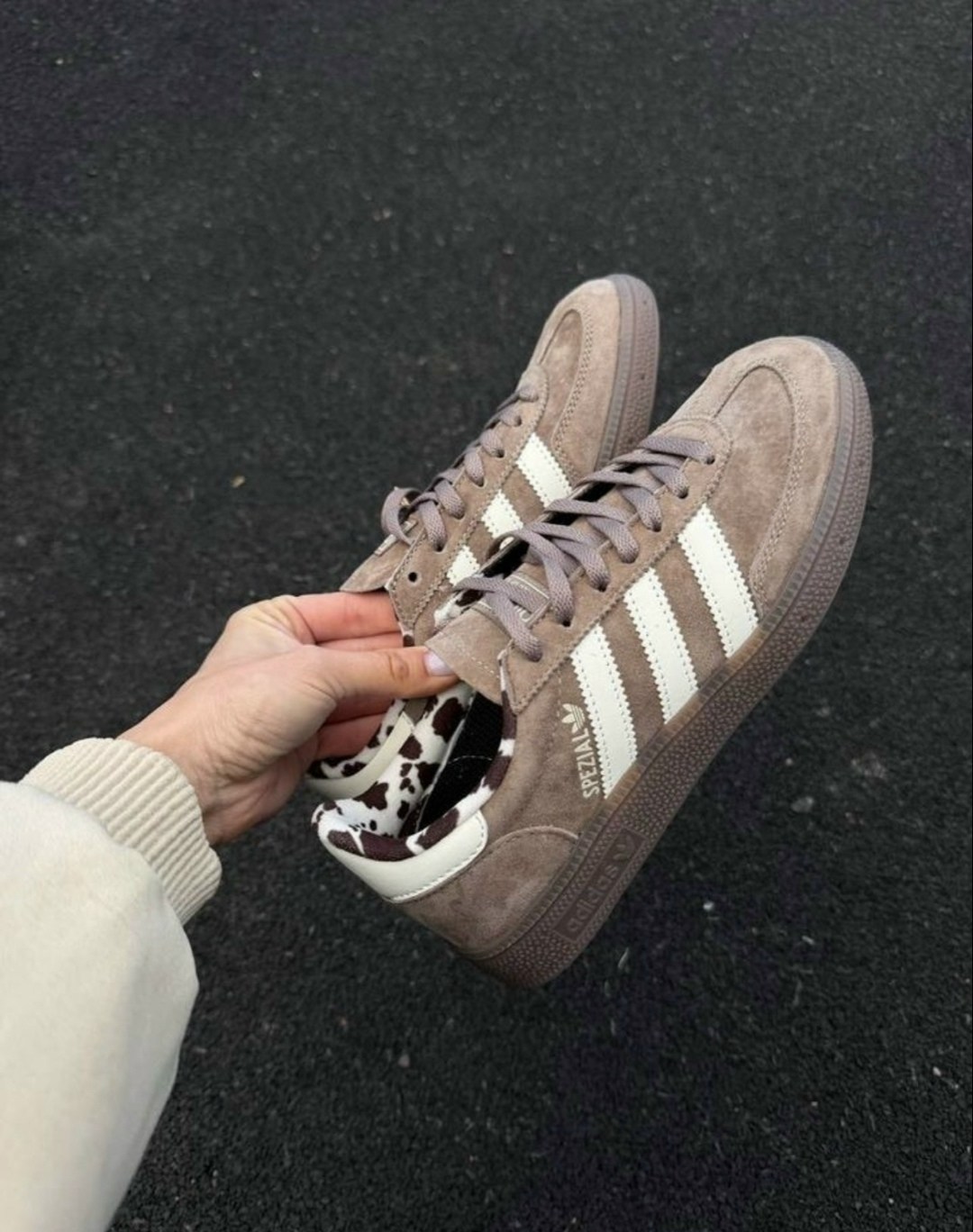 кроссовки adidas spezial,кроссовки adidas handball spezial,adidas originals handball spezial,adidas handball spezial,