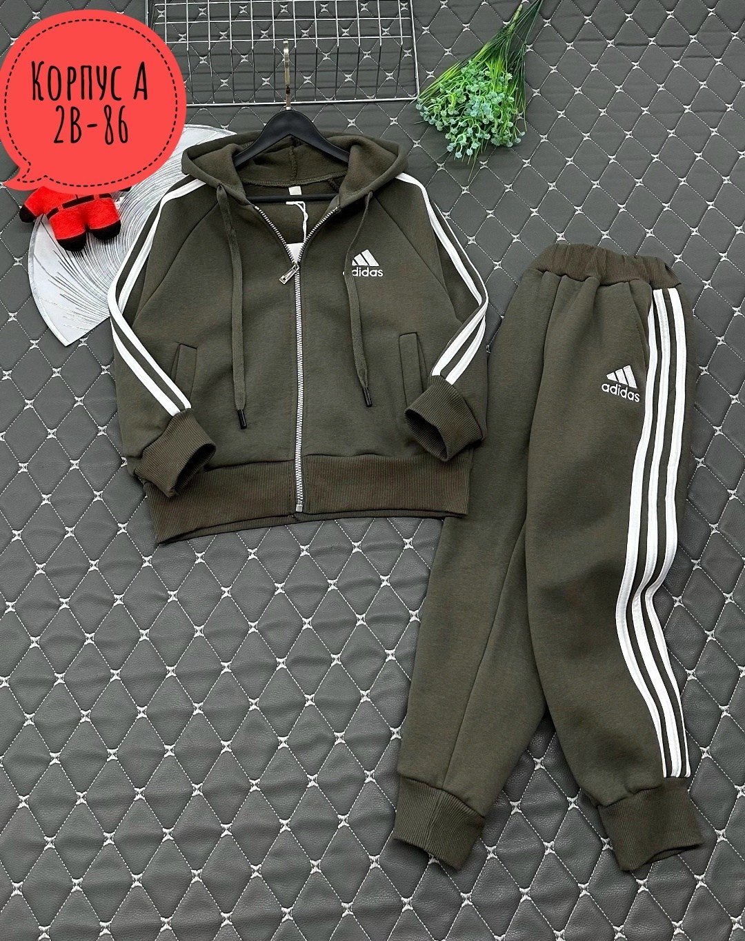 спортивный костюм адидас для мальчика 12 лет,костюм спортивный adidas,детский спортивный костюм adidas,спортивные костюмы адидас,велюровый спортивный костюм для мальчика