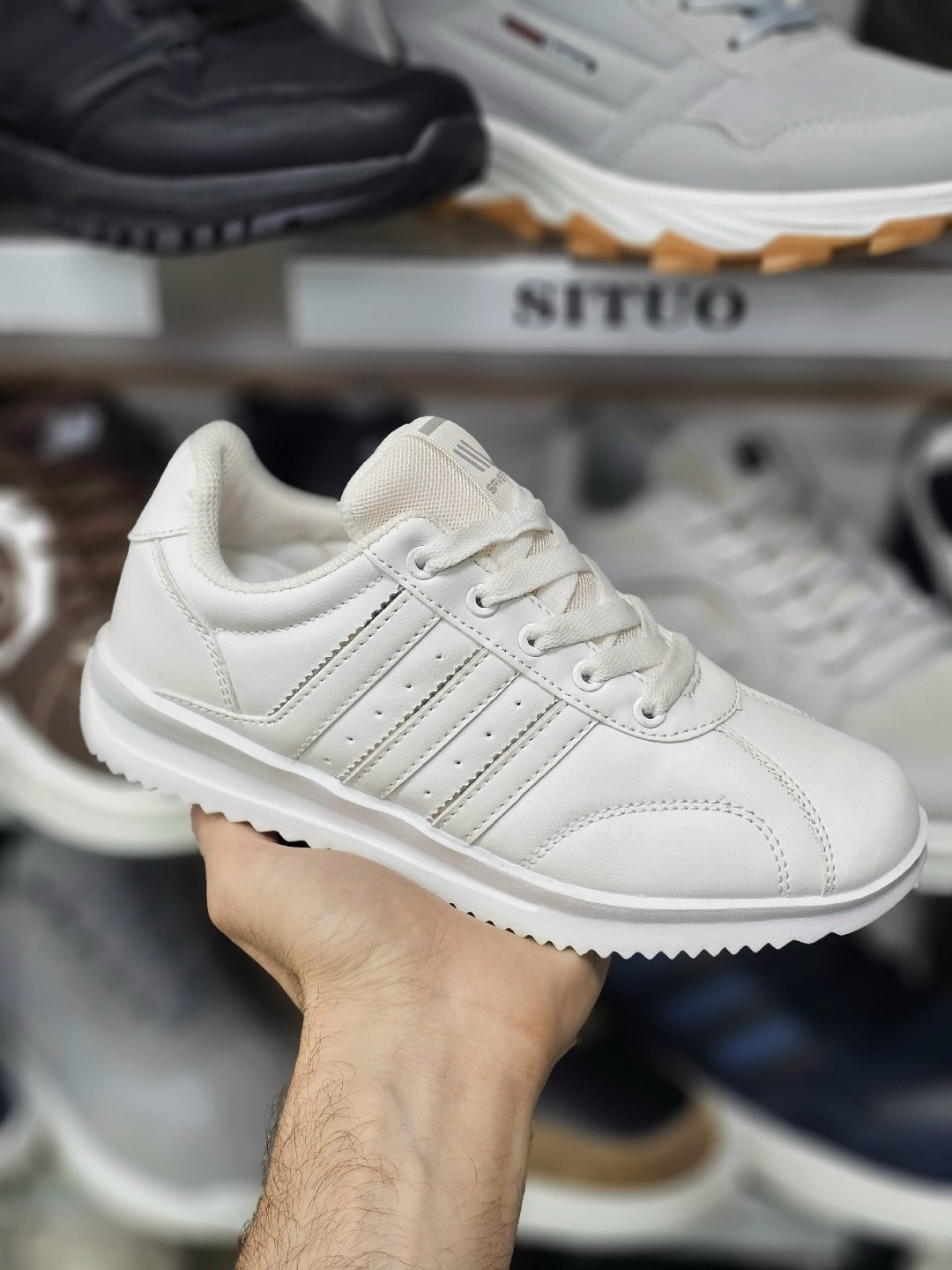 ,мужской кроссовки,кроссовки adidas,спортивная ,кроссовки адидас