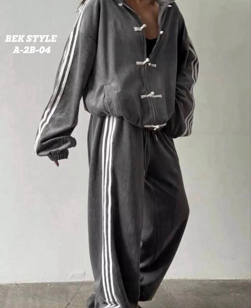 спортивный костюм адидас женский красный,женские спортивные костюмы,adidas performance женский спортивный костюм,красный женский спортивный костюм adidas,спортивные костюмы адидас женские