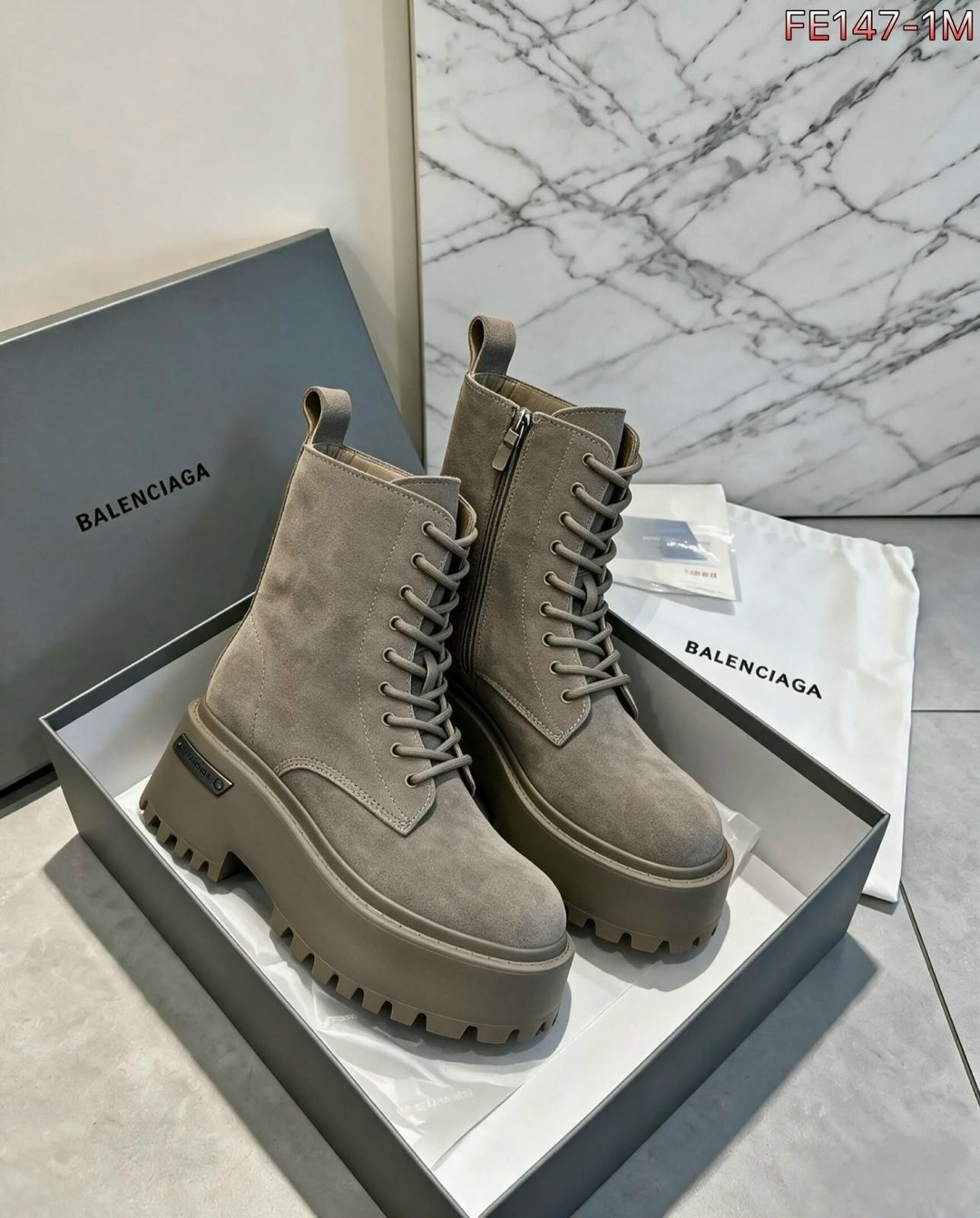 balenciaga женские кожаные ботинки balenciaga чёрного цвета,ботинки balenciaga,balenciaga женские кожаные ботинки чёрного цвета,ботинки balenciaga на шнуровке черные,ботинки balenciaga женские