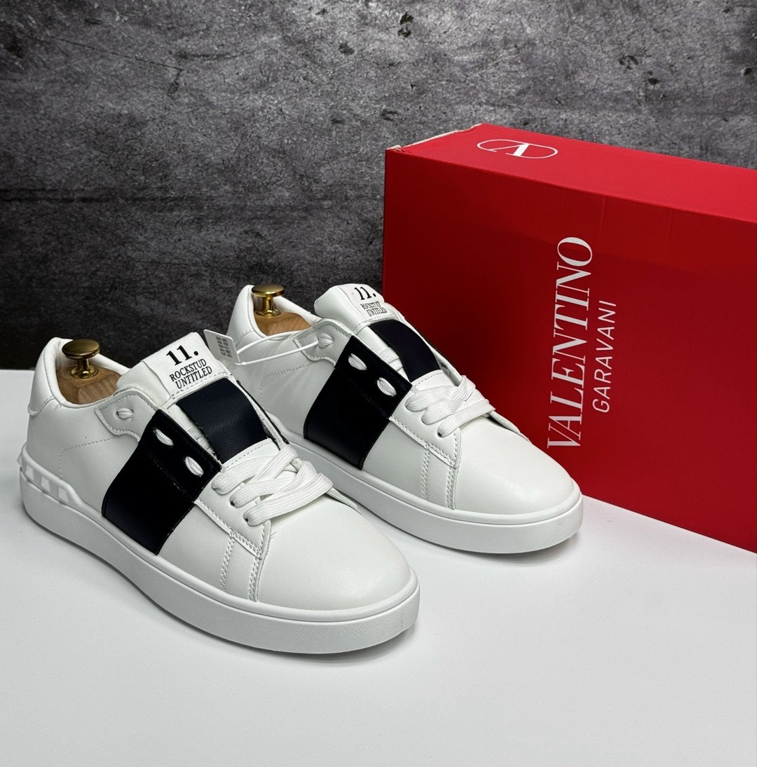 ,кроссовки valentino, спортивная,кроссовки valentino wmns rockstud white black, пара