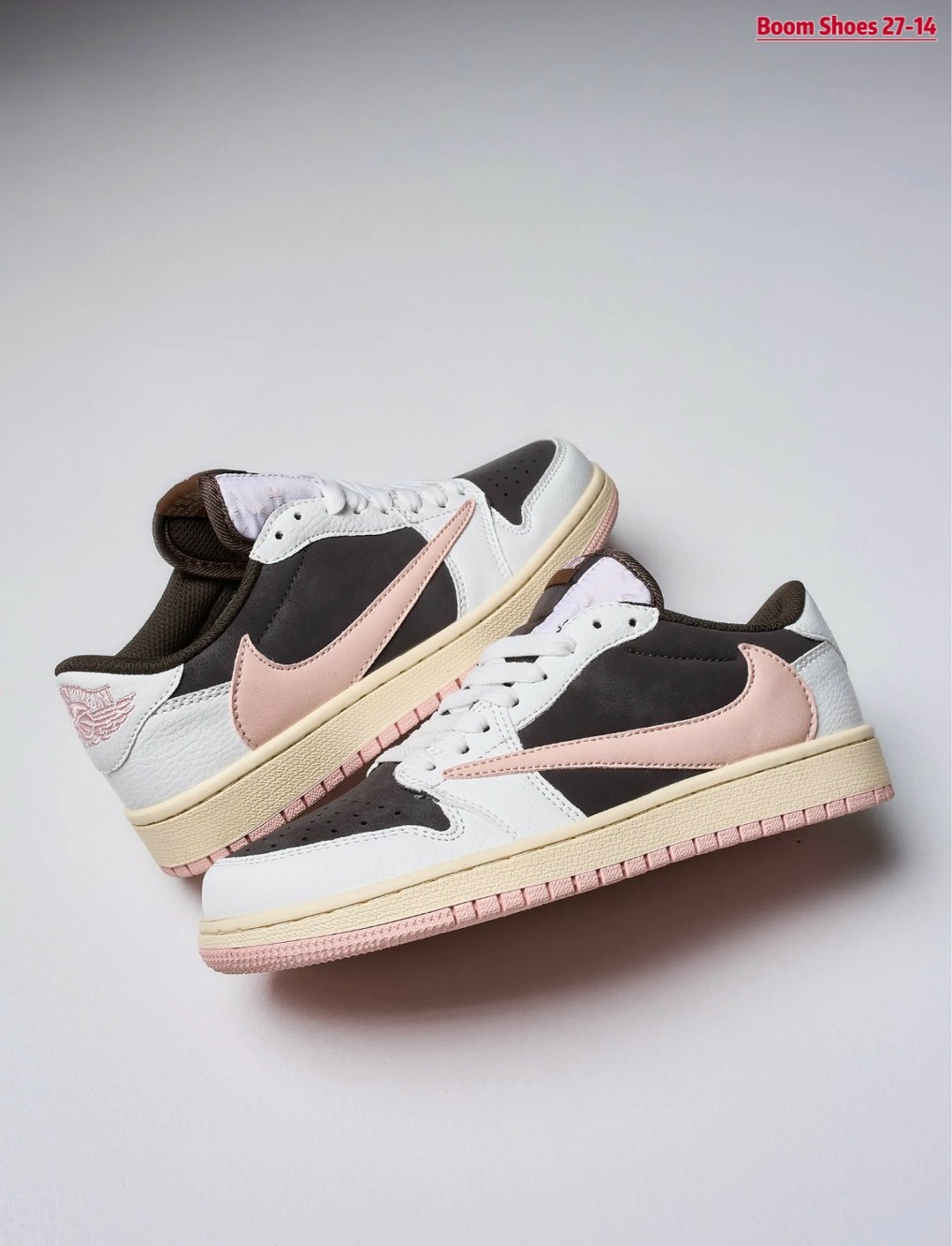 кроссовки nike air jordan 1 low x travis scott,nike air jordan 1 low x travis scott,кроссовки travis scott x air jordan 1 low,кеды travis scott x air jordan 1 pink oxford,nike air jordan 1 low travis