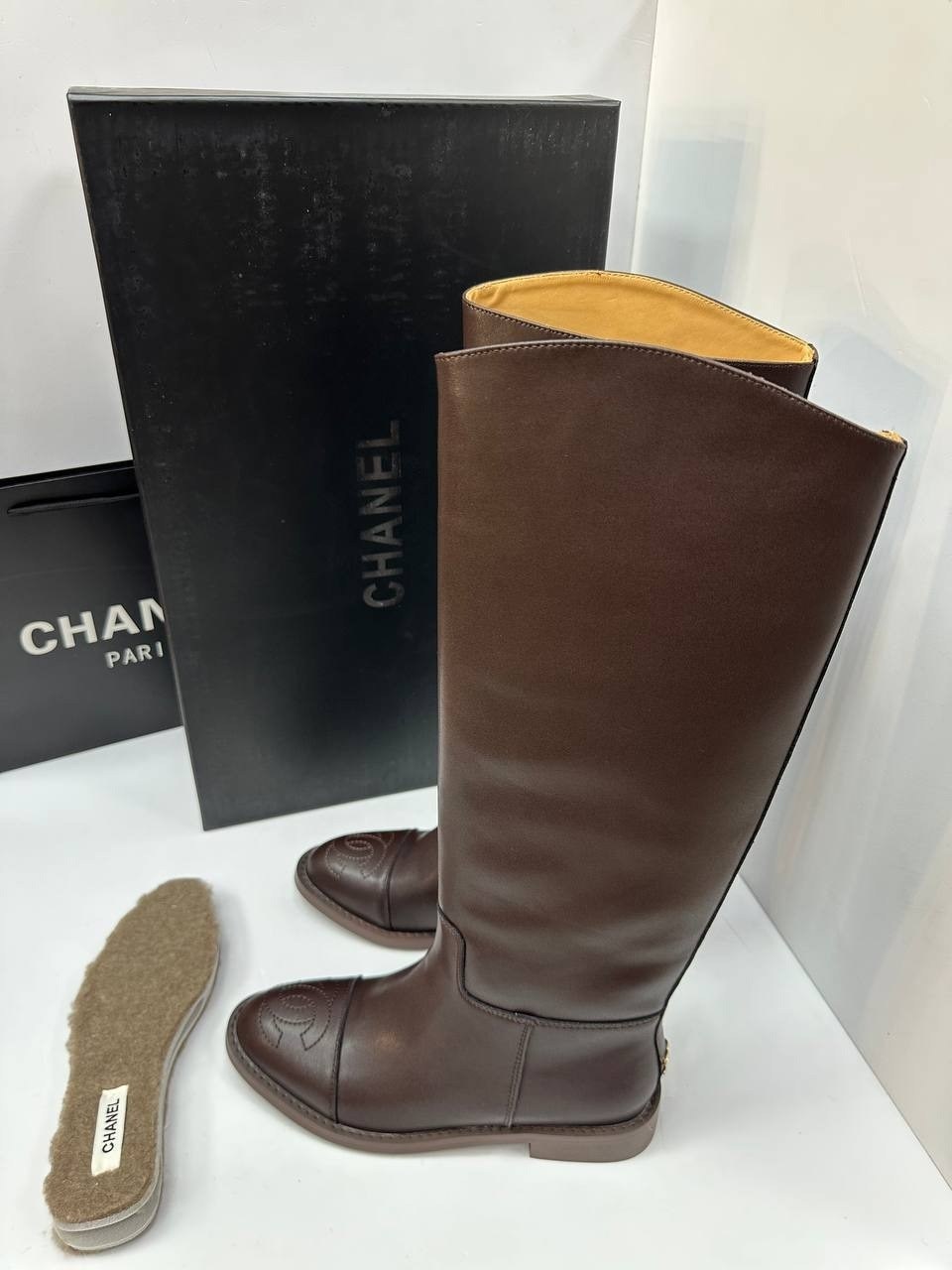 сапоги chanel,сапоги шанель,сапоги шанель цум,сапоги шанель черные,