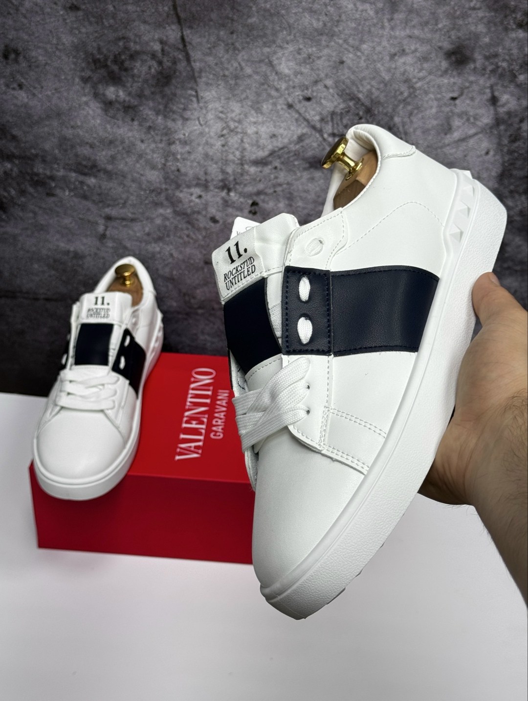,кроссовки valentino, спортивная,кроссовки valentino wmns rockstud white black, пара