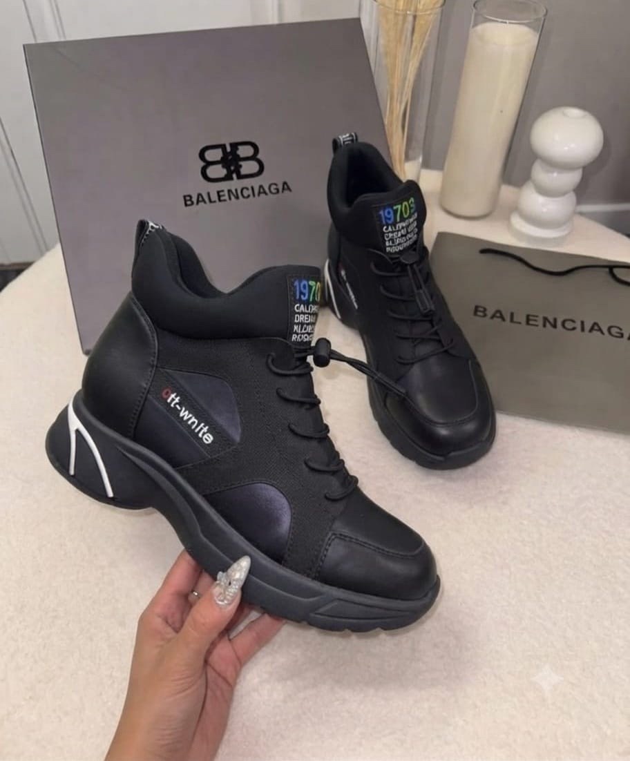 ботинки balenciaga,,женские зимние ботинки balenciaga,кроссовки ботинки,женские кроссовки balenciaga