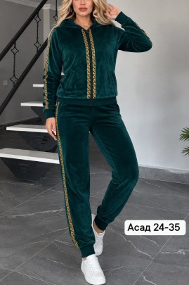 Костюм