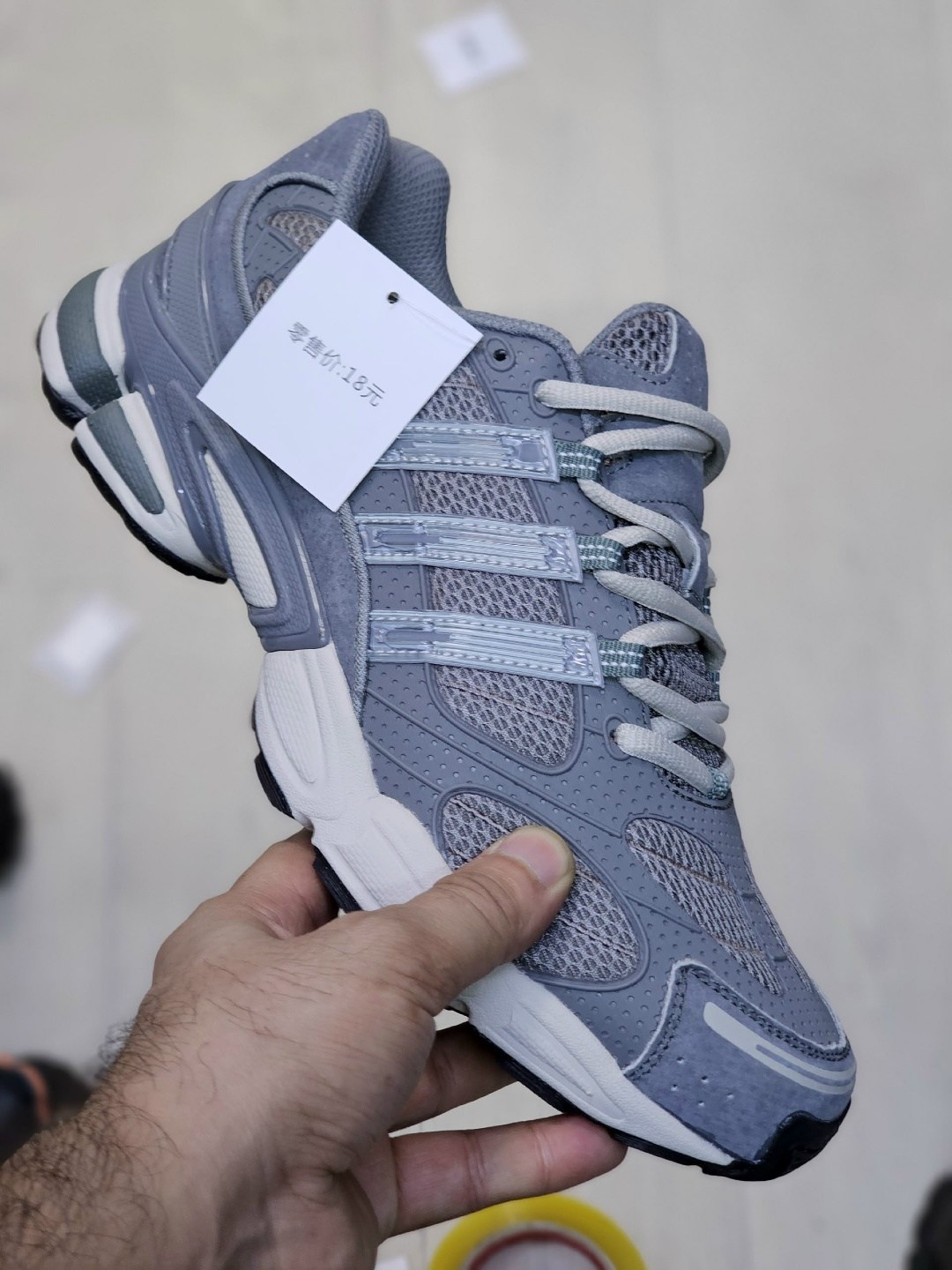 кроссовки adidas,кроссовки мужские adidas ozweeqo pro черный,мужские кроссовки adidas,кроссовки мужские adidas response cl черные,кроссовки