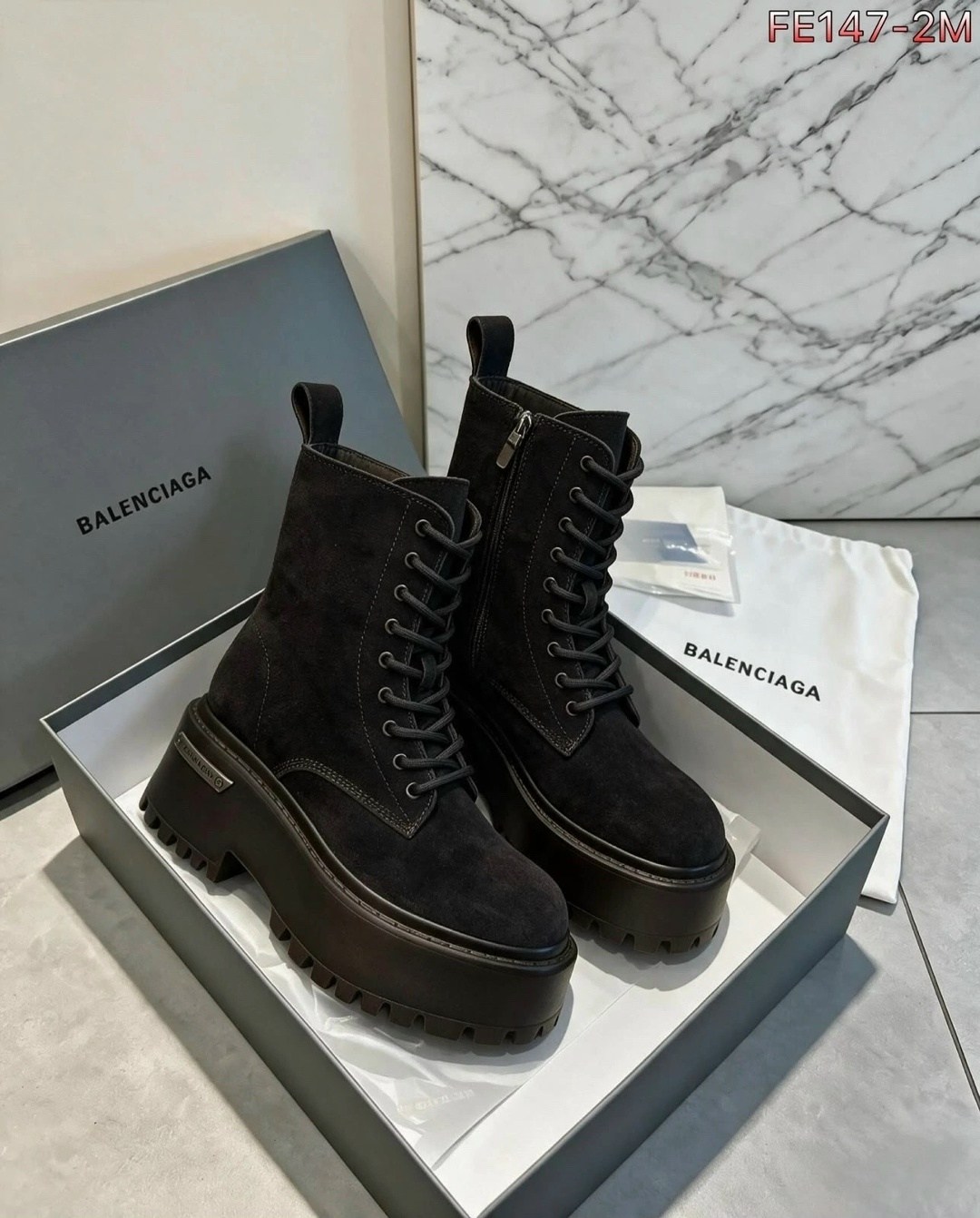 balenciaga женские кожаные ботинки balenciaga чёрного цвета,ботинки balenciaga,ботинки balenciaga на шнуровке черные,balenciaga женские кожаные ботинки чёрного цвета,ботинки balenciaga женские