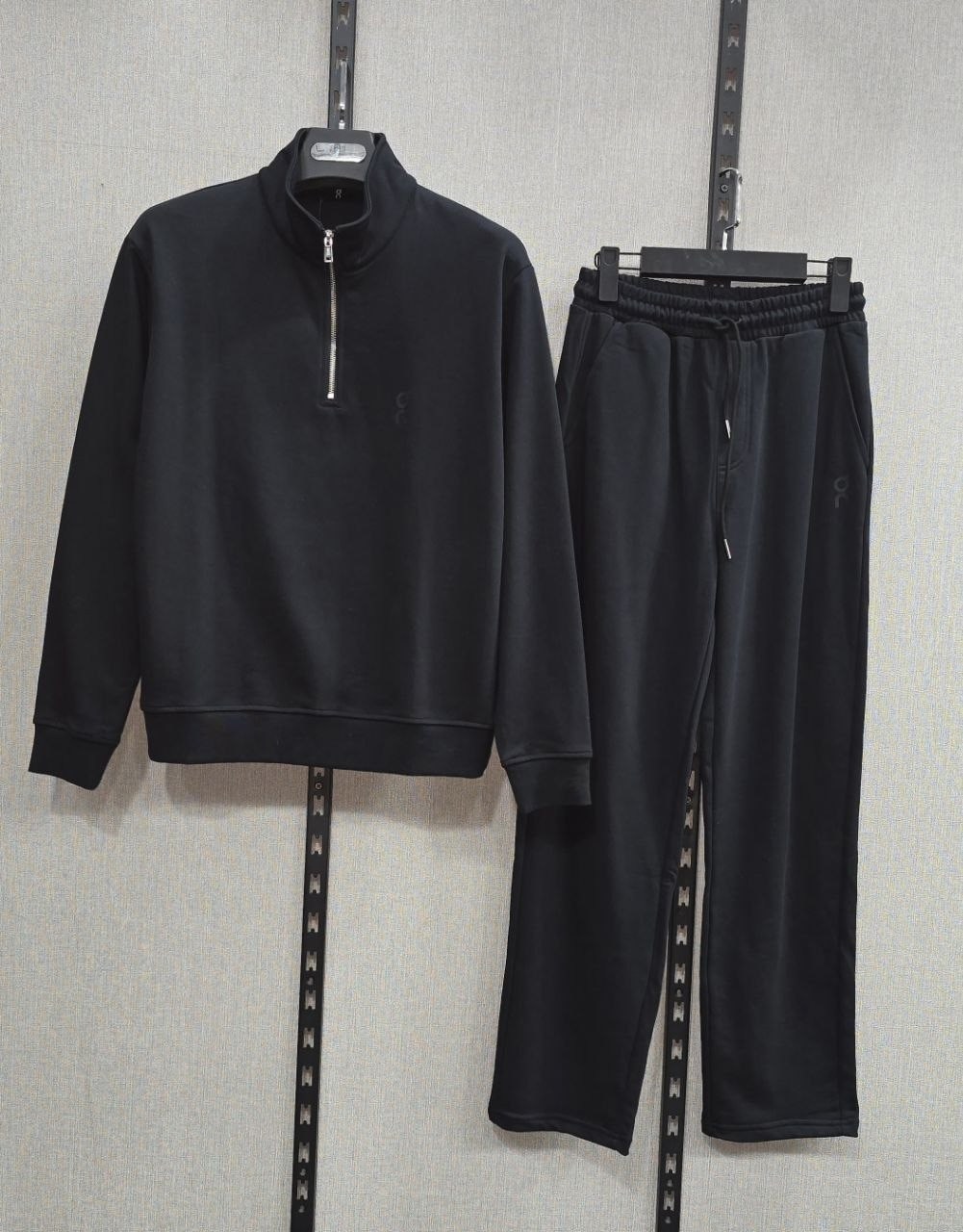 спортивный костюм brunello cucinelli,мужской спортивный костюм,спортивный костюм,спортивный костюм valentino,спортивный костюм loro piana