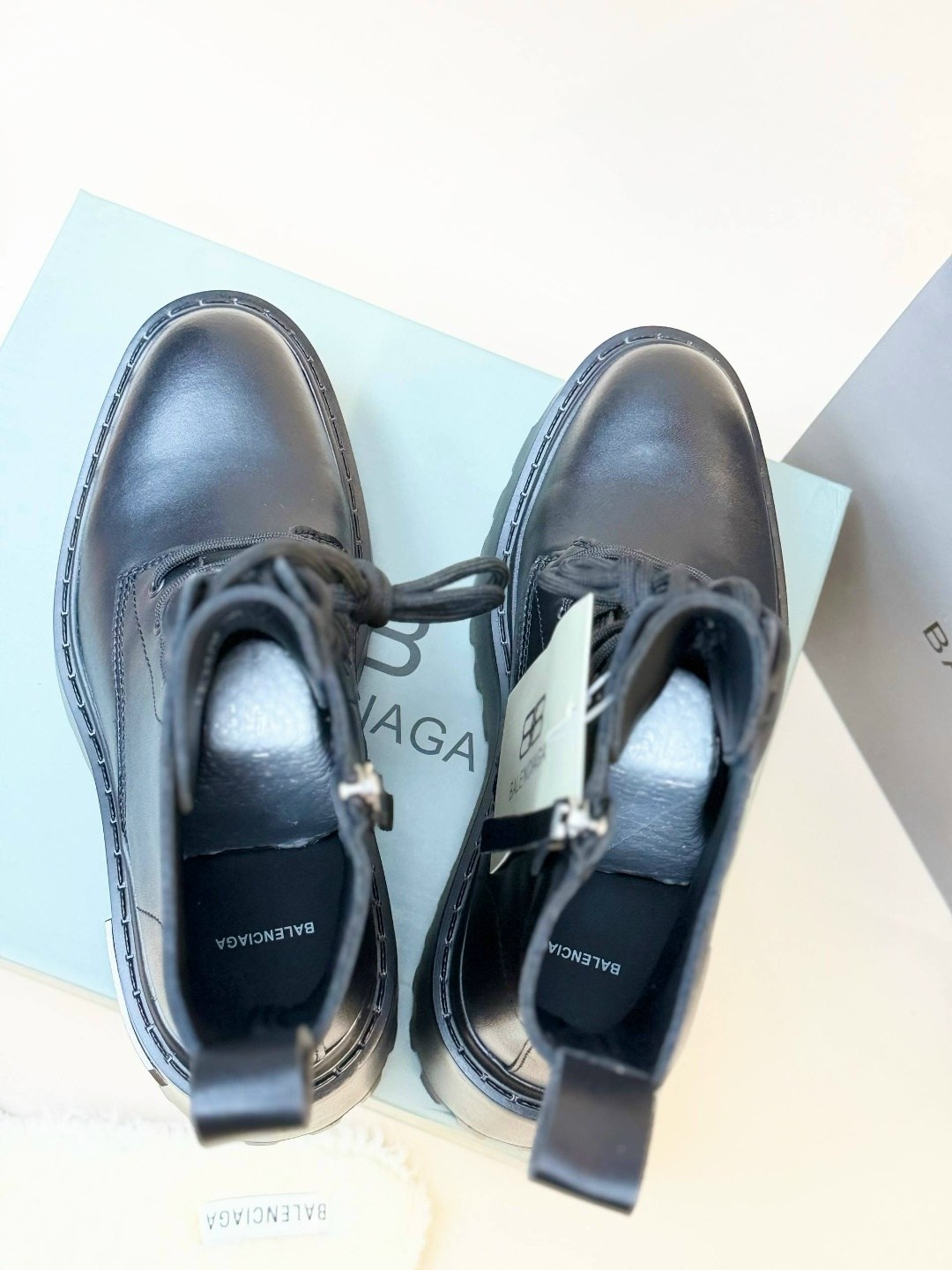 celine ботинки,ботинки celine женские,,ботинки balenciaga,женские ботинки