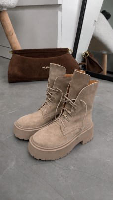 Ботинки