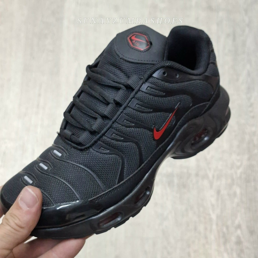 кроссовки nike air max tn plus,nike air max plus tn,nike air max plus,air max tn plus,кроссовки nike air max tn plus ultra белые с серым
