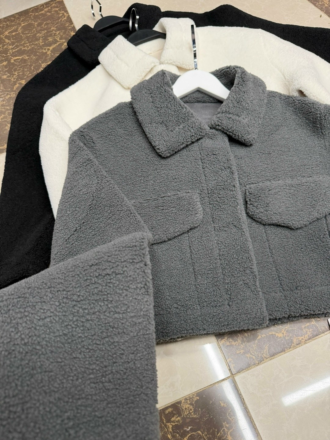 куртка из искусственной овчины zara,жакет теплый,короткая куртки,короткая куртка женская,укороченная куртка